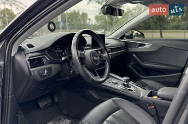 Седан Audi A4 2019 в 
