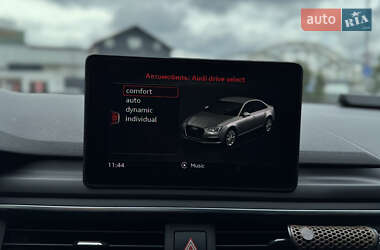 Седан Audi A4 2019 в 