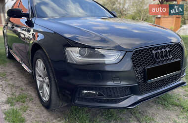 Универсал Audi A4 2013 в 