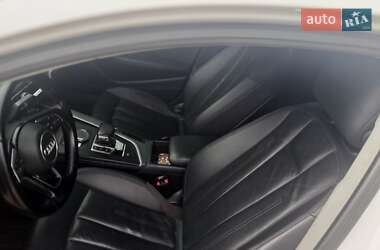 Седан Audi A4 2017 в 