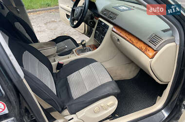 Седан Audi A4 2001 в 
