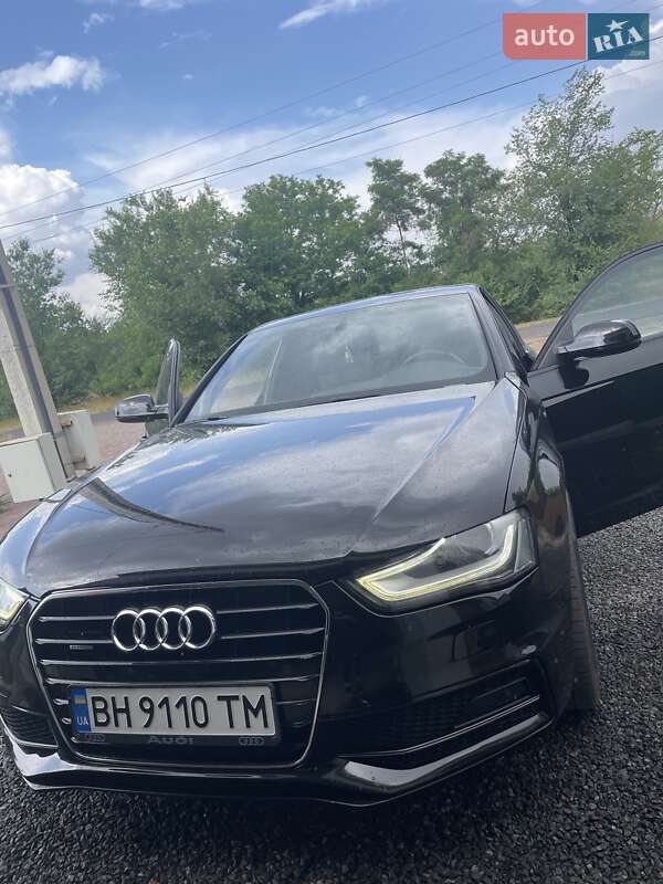 Седан Audi A4 2015 в Одессе