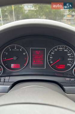 Седан Audi A4 2005 в 