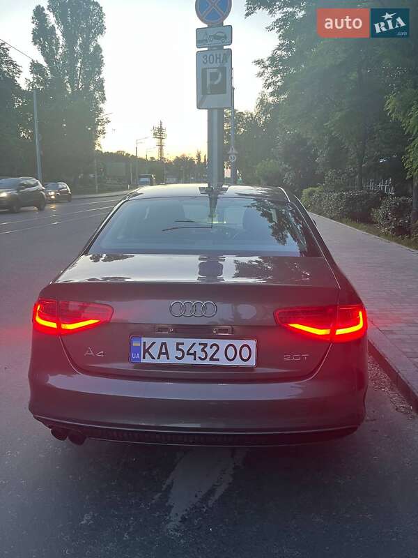 Седан Audi A4 2013 в Киеве