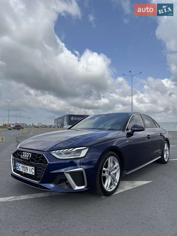 Седан Audi A4 2023 в Львове