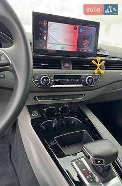 Седан Audi A4 2023 в 