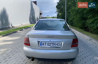 Седан Audi A4 1999 в 