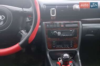Седан Audi A4 1999 в 