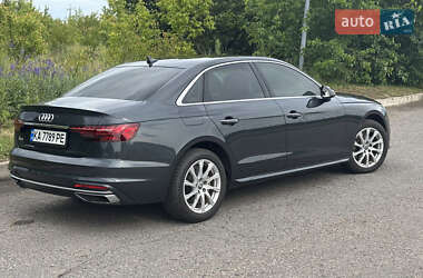 Седан Audi A4 2020 в 