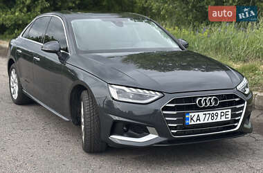 Седан Audi A4 2020 в 