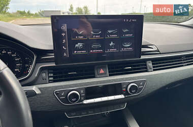 Седан Audi A4 2020 в 