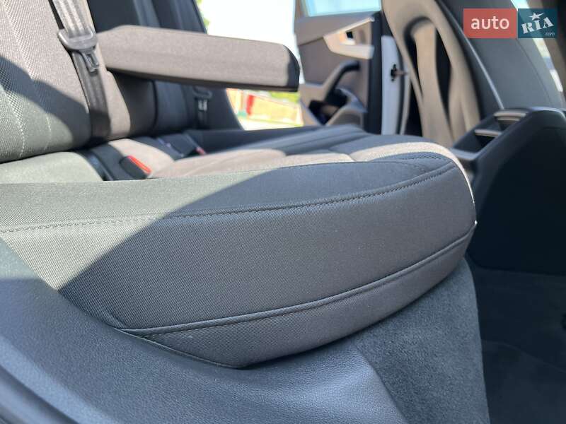 Универсал Audi A4 2021 в Дрогобыче