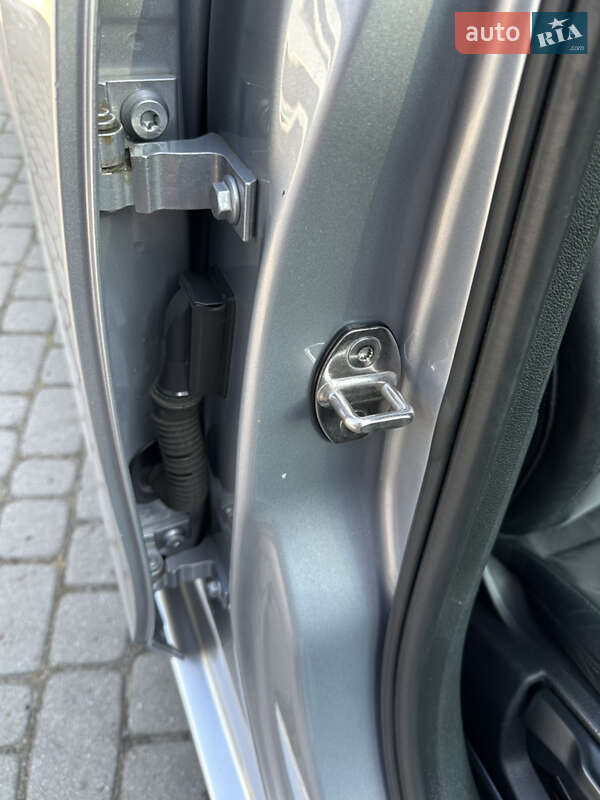 Универсал Audi A4 2014 в Львове