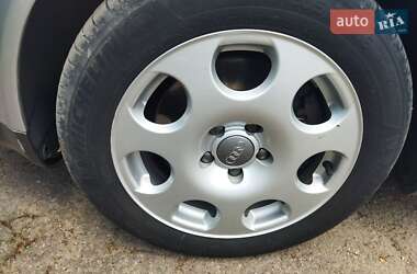 Універсал Audi A4 2002 в 