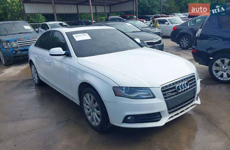 Седан Audi A4 2012 в 