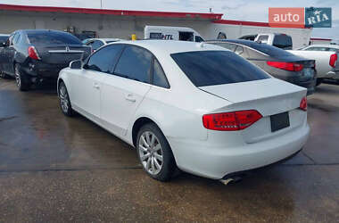 Седан Audi A4 2012 в 