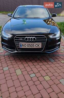 Седан Audi A4 2016 в 