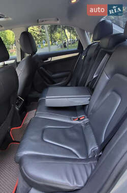 Седан Audi A4 2011 в 
