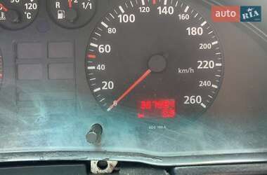 Седан Audi A4 1995 в 