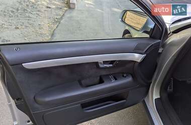 Универсал Audi A4 2002 в 