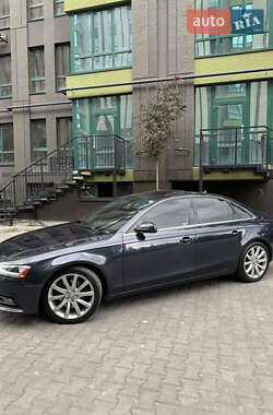 Седан Audi A4 2012 в 