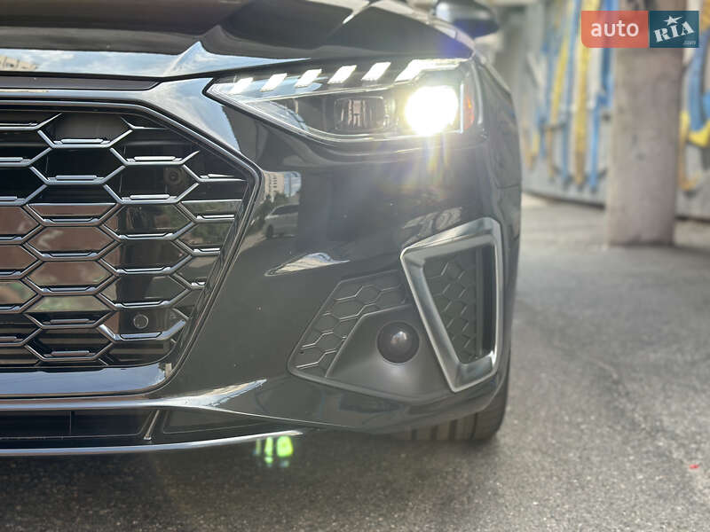 Седан Audi A4 2020 в Києві
