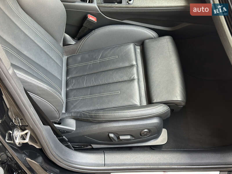 Седан Audi A4 2020 в Києві