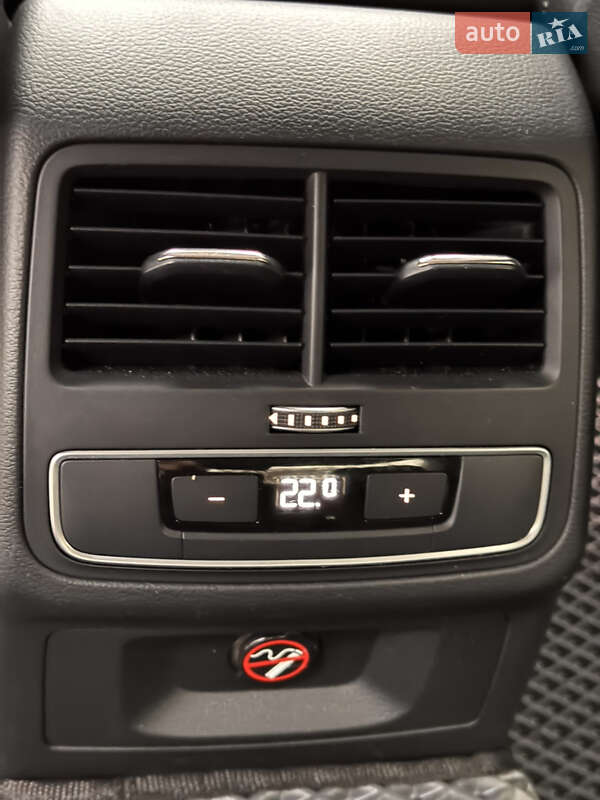 Седан Audi A4 2016 в Одессе