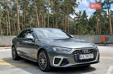 Седан Audi A4 2020 в 