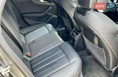 Седан Audi A4 2020 в 