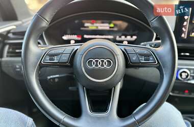 Седан Audi A4 2020 в 