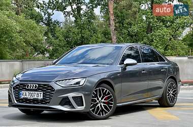 Седан Audi A4 2020 в 