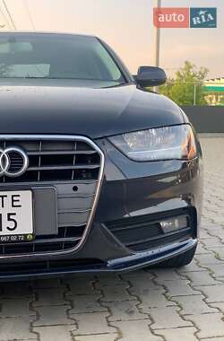 Седан Audi A4 2012 в 