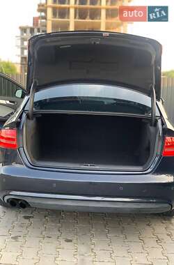 Седан Audi A4 2012 в 