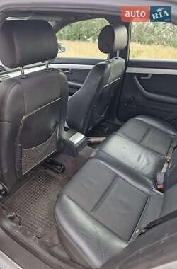 Седан Audi A4 2003 в Запорожье