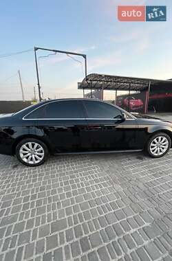 Седан Audi A4 2014 в 