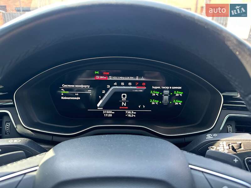 Седан Audi A4 2022 в Киеве