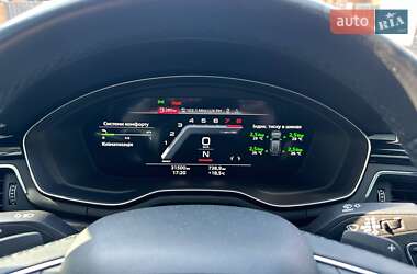 Седан Audi A4 2022 в 
