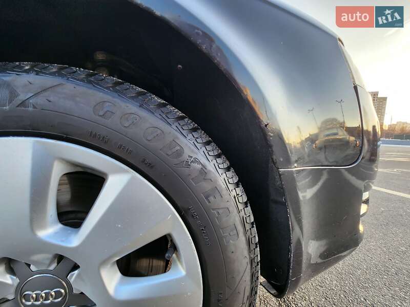 Универсал Audi A4 2004 в Киеве