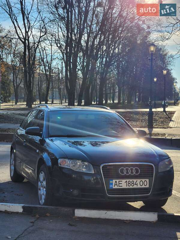 Универсал Audi A4 2004 в 
