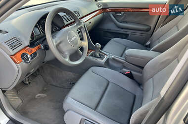Седан Audi A4 2001 в 