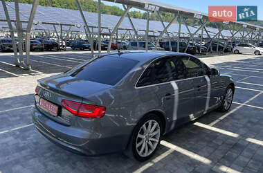 Седан Audi A4 2012 в 