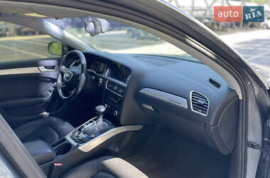 Седан Audi A4 2012 в 