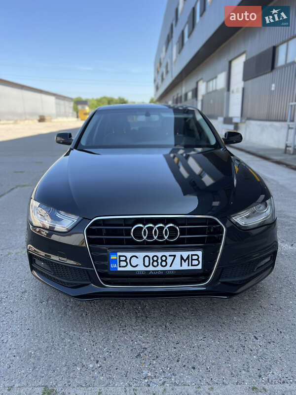 Седан Audi A4 2013 в 