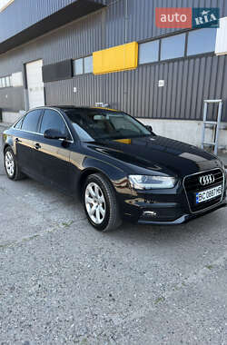 Седан Audi A4 2013 в 