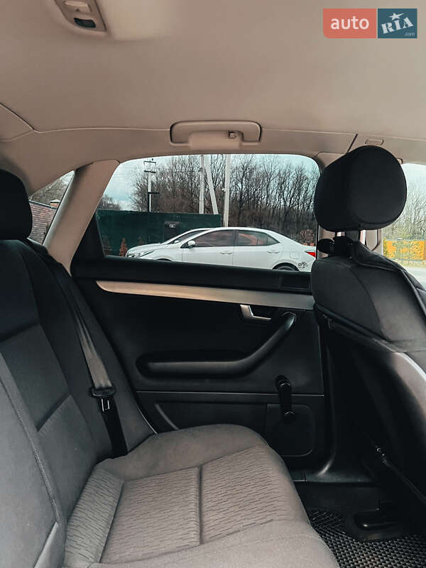 Седан Audi A4 2005 в Виннице