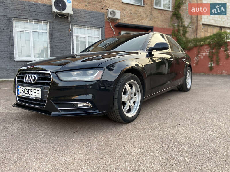 Седан Audi A4 2013 в Чернігові