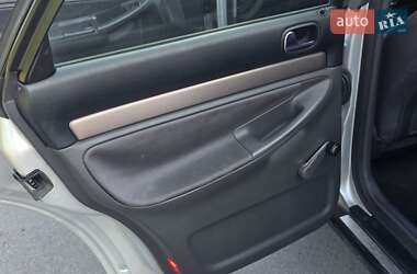 Седан Audi A4 2000 в 