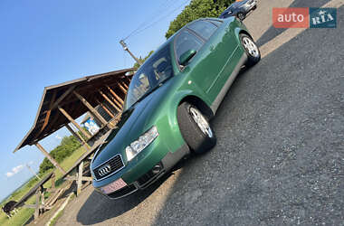 Седан Audi A4 2001 в 