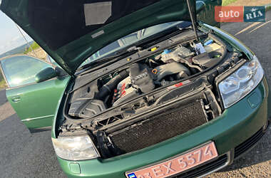 Седан Audi A4 2001 в 